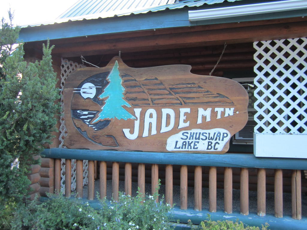 Jade Mountain Motel Chase Exterior foto